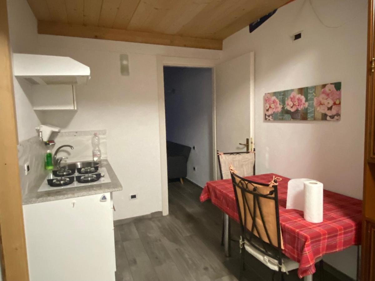 Casa Danilo Διαμέρισμα Cadegliano Viconago Εξωτερικό φωτογραφία